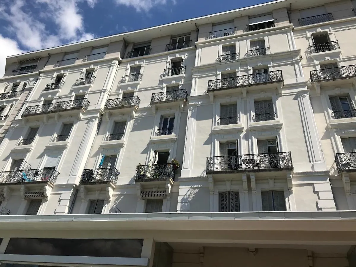 Charme Et Tranquillite, Dans Residence Avec Piscine, L'Aparte - Sejouraix Aix-les-Bains Apartment