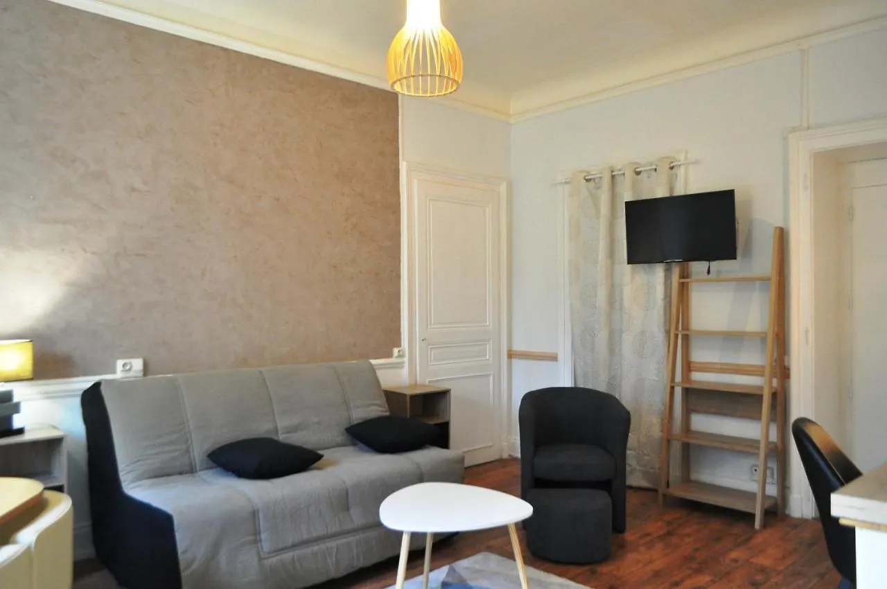 Apartment Charme Et Tranquillite, Dans Residence Avec Piscine, L'Aparte - Sejouraix Aix-les-Bains